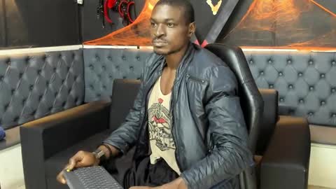 terranze_z online show from October 19, 8:31 pm