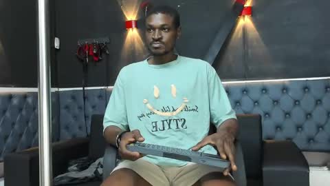 terranze_z online show from November 3, 8:21 pm