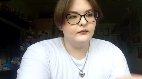 Snapshot of terrimaldonado chatting on July 14, 8:41 am Emily online show from July 14, 8:41 am