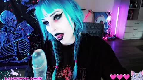 CRY BABY online show from January 25, 7:28 am