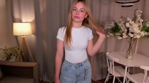 Maya online show from October 16, 2:07 pm