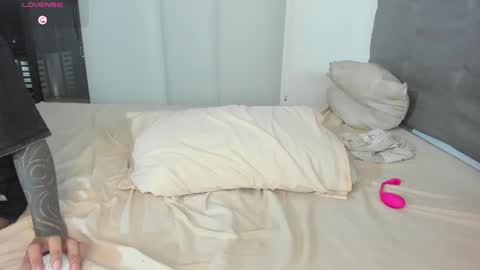 Tessa online show from May 10, 12:27 am