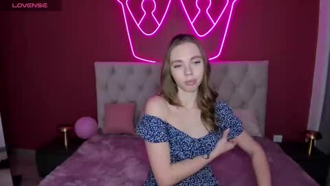 Snapshot of tessaadorable chatting on February 20, 1:25 am Tessa 3 online show from February 20, 1:25 am