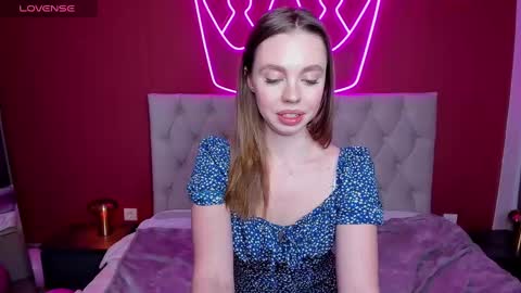 Snapshot of tessaadorable chatting on February 22, 5:02 am Tessa 3 online show from February 22, 5:02 am