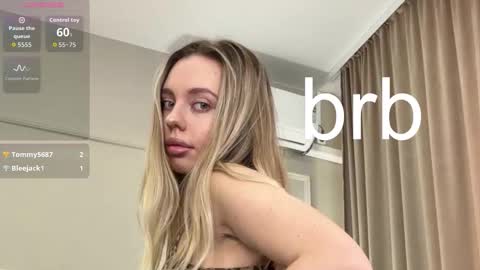 Snapshot of tessaadorablee chatting on March 27, 8:26 am tessaadorablee online show from March 27, 8:26 am