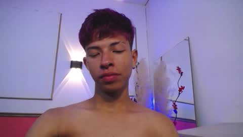 tessachains online show from October 23, 2:33 am