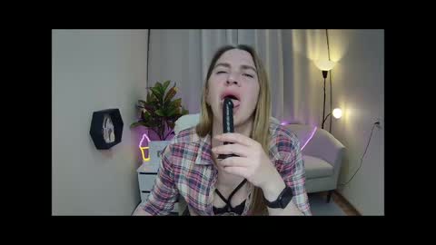 tessadaybreak online show from May 15, 8:21 am