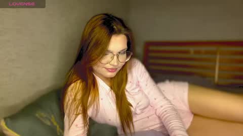 Tessa online show from May 3, 6:25 pm