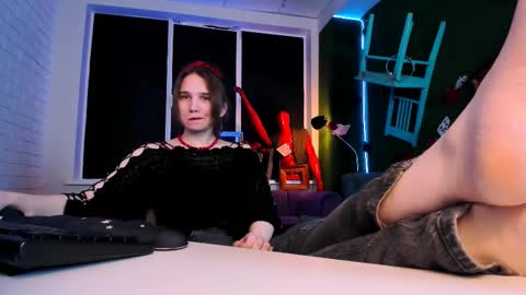 Snapshot of tessamill chatting on November 15, 9:17 am Tessa online show from November 15, 9:17 am