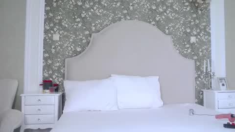 tessaquins online show from February 4, 7:09 pm