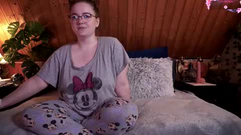 Tessa online show from November 6, 3:46 pm