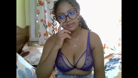 tessmia online show from April 20, 7:33 am