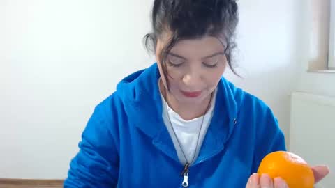 Snapshot of tessnaughty chatting on February 7, 8:22 am naughty tess online show from February 7, 8:22 am