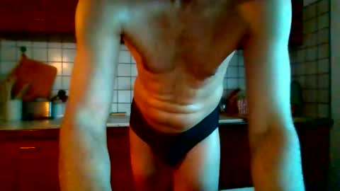 Snapshot of testosterone20222 chatting on December 19, 11:17 am Testosterone20 online show from December 19, 11:17 am