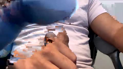 Snapshot of tetebumbum chatting on October 1, 2:23 pm tetebumbum online show from October 1, 2:23 pm