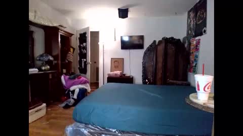 texascummmshow online show from March 25, 9:54 pm