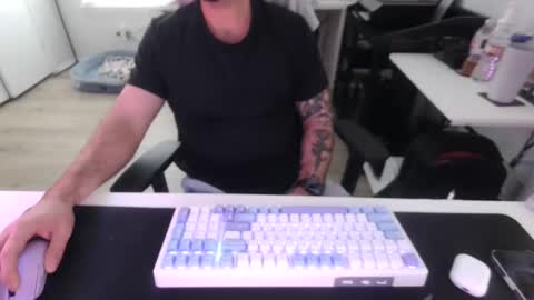 Snapshot of texasstrill chatting on May 28, 9:01 pm texasstrill online show from May 28, 9:01 pm