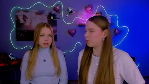 Snapshot of teya_starling chatting on February 24, 9:40 am teya_starling online show from February 24, 9:40 am