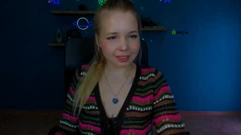 Snapshot of teya_starling chatting on March 1, 8:38 am teya_starling online show from March 1, 8:38 am