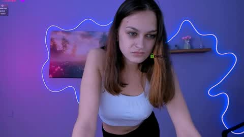 Snapshot of teya_starling chatting on May 16, 10:36 am teya_starling online show from May 16, 10:36 am