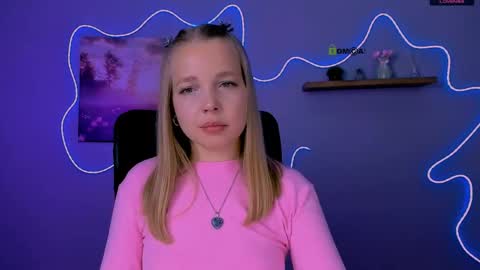 Snapshot of teya_starling chatting on May 17, 7:39 am teya_starling online show from May 17, 7:39 am