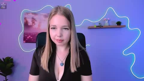Snapshot of teya_starling chatting on May 22, 7:48 am teya_starling online show from May 22, 7:48 am