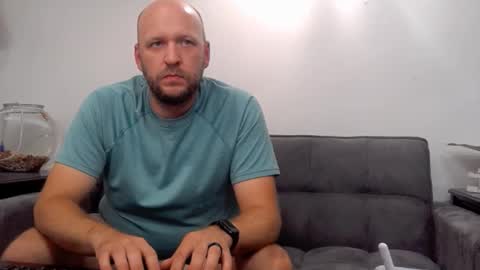 ThicThighsBlueEyes online show from September 10, 7:30 am