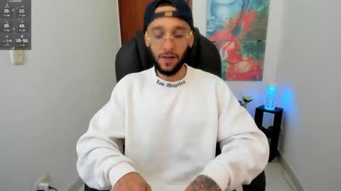 Snapshot of teylor_cristian chatting on November 2, 2:08 pm Cristhian Teylor online show from November 2, 2:08 pm