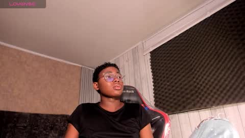 Snapshot of teylor_lovee chatting on February 22, 6:50 pm teylor_lovee online show from February 22, 6:50 pm