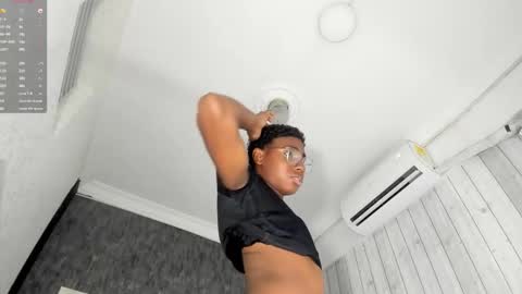 Snapshot of teylor_lovee chatting on March 6, 10:17 pm teylor_lovee online show from March 6, 10:17 pm