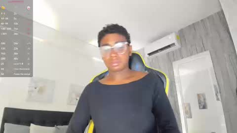 Snapshot of teylor_lovee chatting on March 10, 9:09 pm teylor_lovee online show from March 10, 9:09 pm