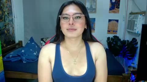 Snapshot of tgirlselena chatting on April 20, 3:31 am tgirlselena online show from April 20, 3:31 am