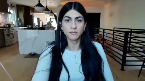 babygirlmami online show from January 10, 10:58 pm