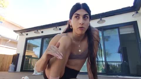 babygirlmami online show from February 25, 9:35 pm