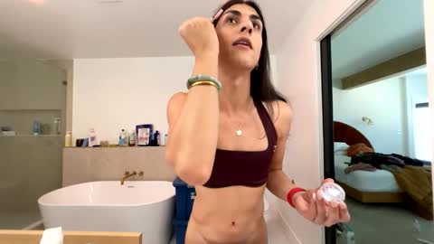 babygirlmami online show from April 24, 7:49 pm