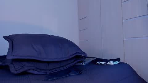 Snapshot of thadeo_king chatting on March 31, 10:43 pm thadeo_king online show from March 31, 10:43 pm