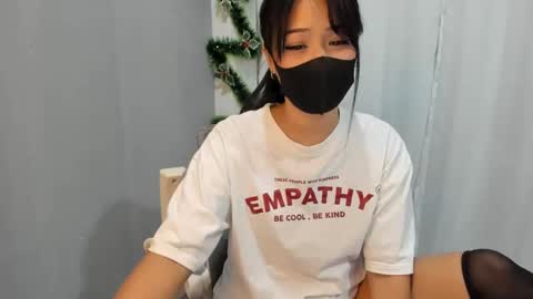 Snapshot of thaidancer chatting on December 8, 7:05 am CJ online show from December 8, 7:05 am