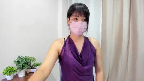Snapshot of thaidancer chatting on April 12, 2:27 am CJ online show from April 12, 2:27 am