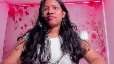 Snapshot of thais_waldrof chatting on February 27, 3:58 am Andreina online show from February 27, 3:58 am