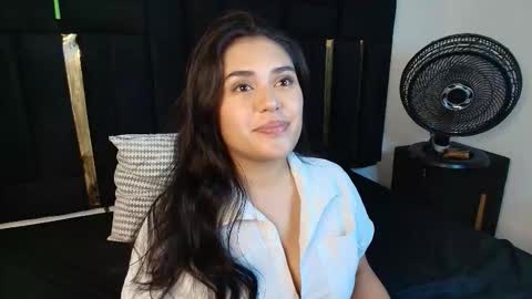 T H A I S  online show from March 17, 9:40 pm