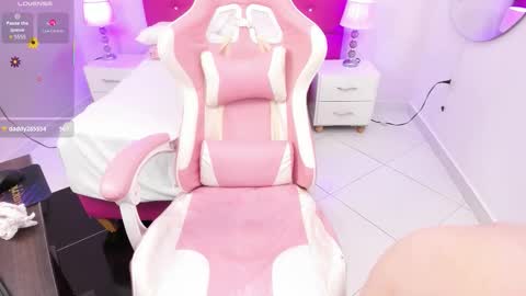 Thalia  online show from December 18, 8:15 pm