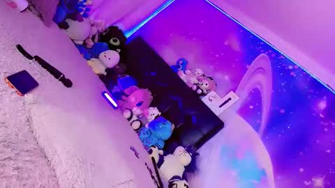 Snapshot of thalia_gil21 chatting on March 16, 9:52 pm Thalia Girl online show from March 16, 9:52 pm