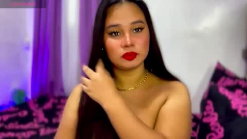 Ms. Thalia online show from January 6, 3:10 am