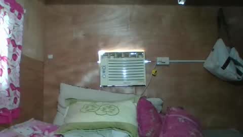 Snapshot of thaliaisslut chatting on February 23, 3:04 am thalia powers online show from February 23, 3:04 am