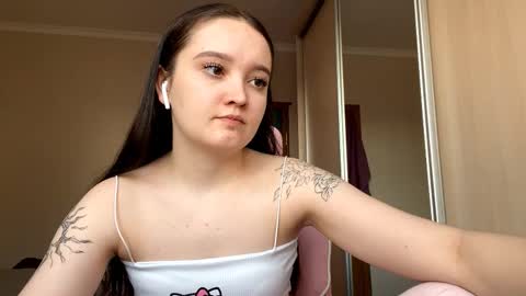 Yumi online show from March 1, 11:34 am