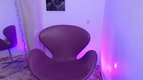   online show from May 13, 12:41 am