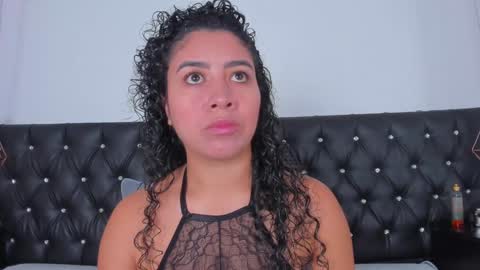 Snapshot of thara_webstter chatting on January 30, 12:06 pm thara webstter online show from January 30, 12:06 pm