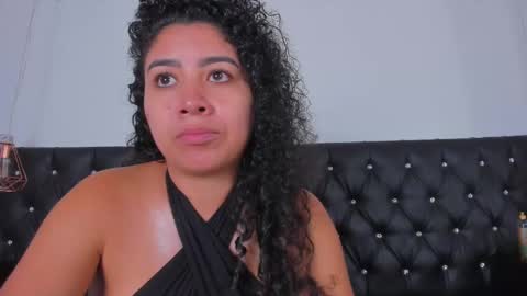 Snapshot of thara_webstter chatting on March 7, 5:38 pm thara webstter online show from March 7, 5:38 pm