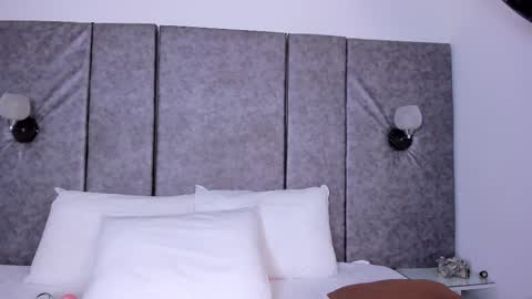 thara webstter online show from February 14, 11:29 am