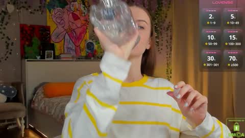 Snapshot of that_eva chatting on February 16, 6:54 pm Your Eva online show from February 16, 6:54 pm